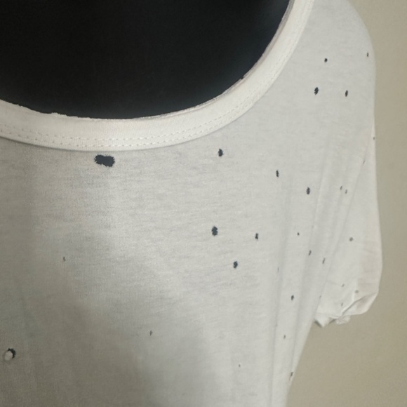 JJ Malibu Perforated T Shirt Medium Gently worn 94% cotton/6% spandex Loose fit - Picture 2 of 7